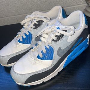 Nike Air Max 90 “Hyper Royal”